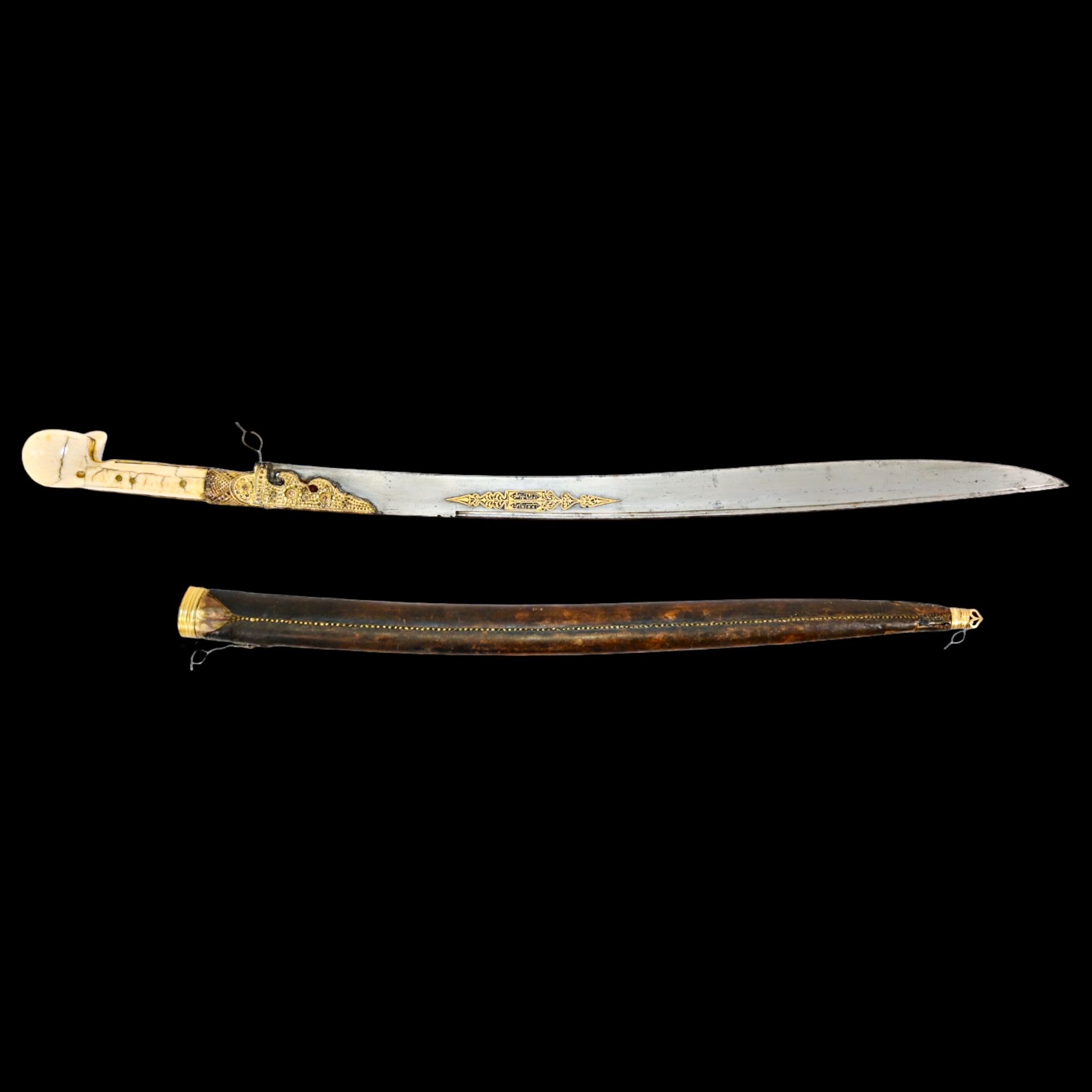Magnificent Ottoman yatagan sword with bone hilt and gold kofgari on the blade, 1823. - Image 31 of 32