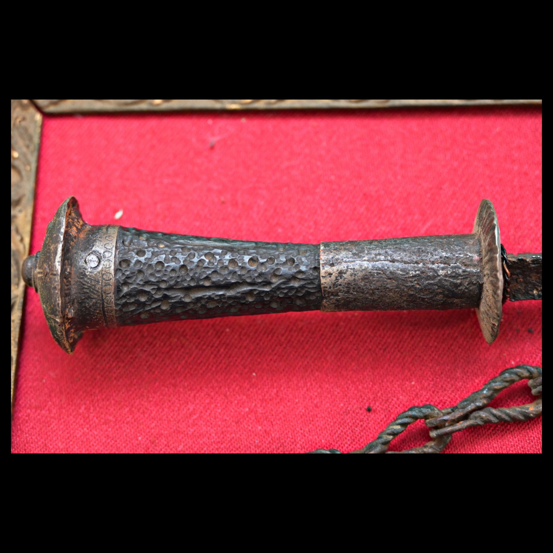 A very rare Medieval Western Europe rondel dagger with wooden grip and scabbard details 14th-15th C. - Image 2 of 7