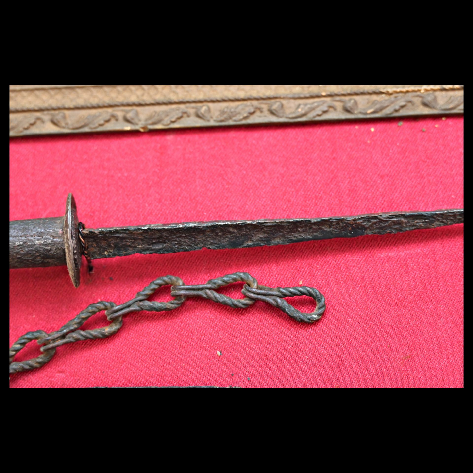 A very rare Medieval Western Europe rondel dagger with wooden grip and scabbard details 14th-15th C. - Image 3 of 7