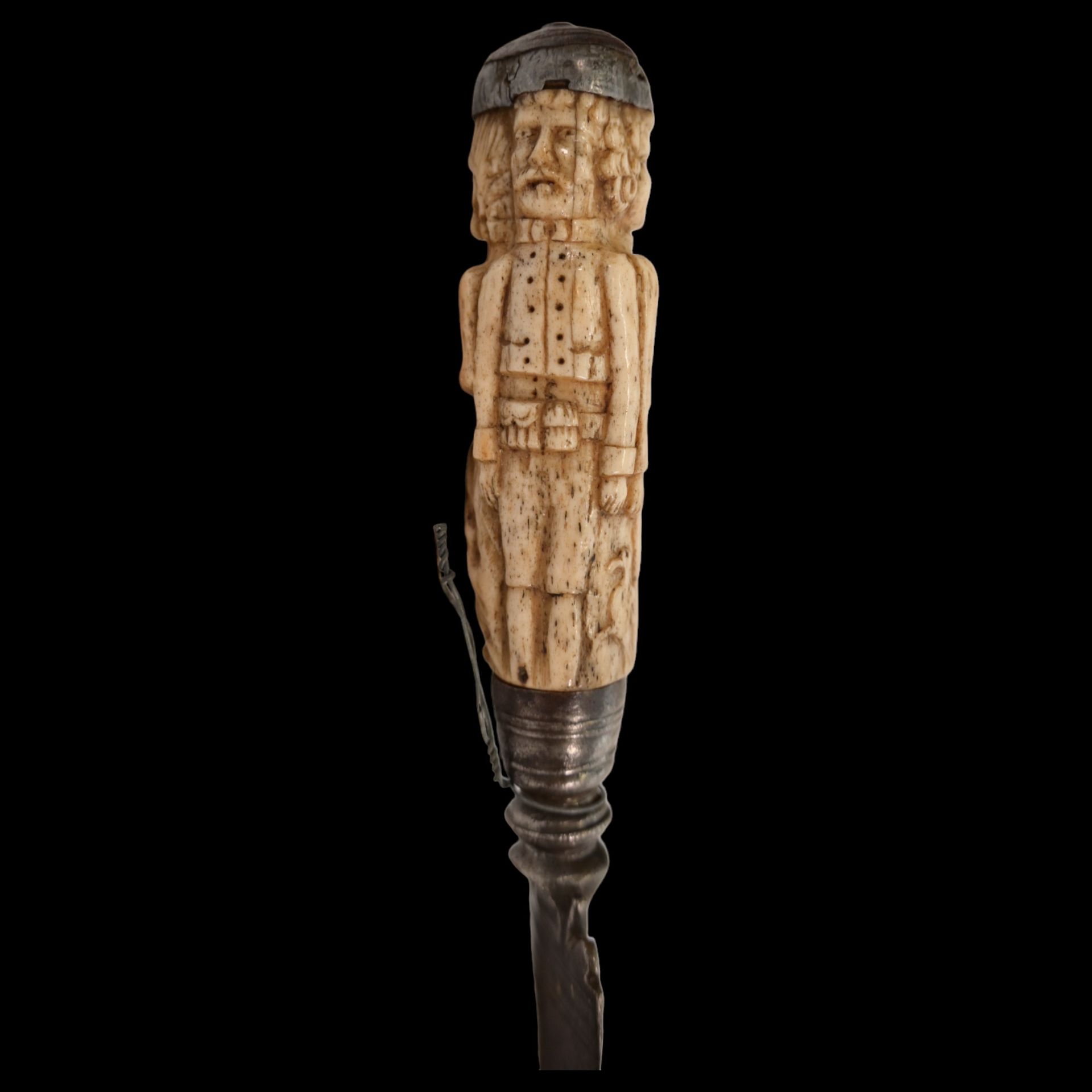 An Italian hunting dagger, 18th century, carved bone handle. - Image 6 of 11