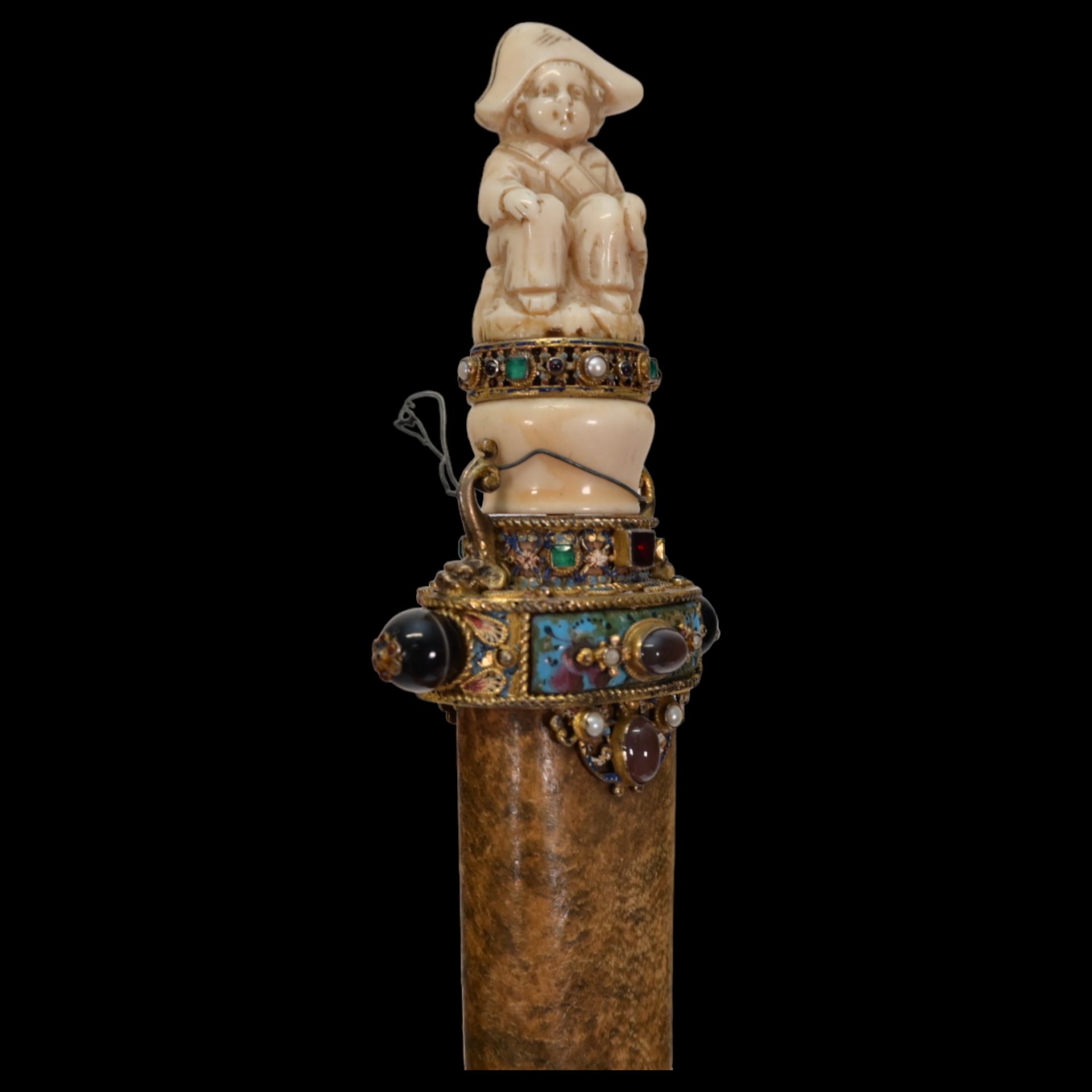 A unique Austrian dagger with a carved bone hilt decorated with gold, precious stones and enamel. - Image 5 of 19