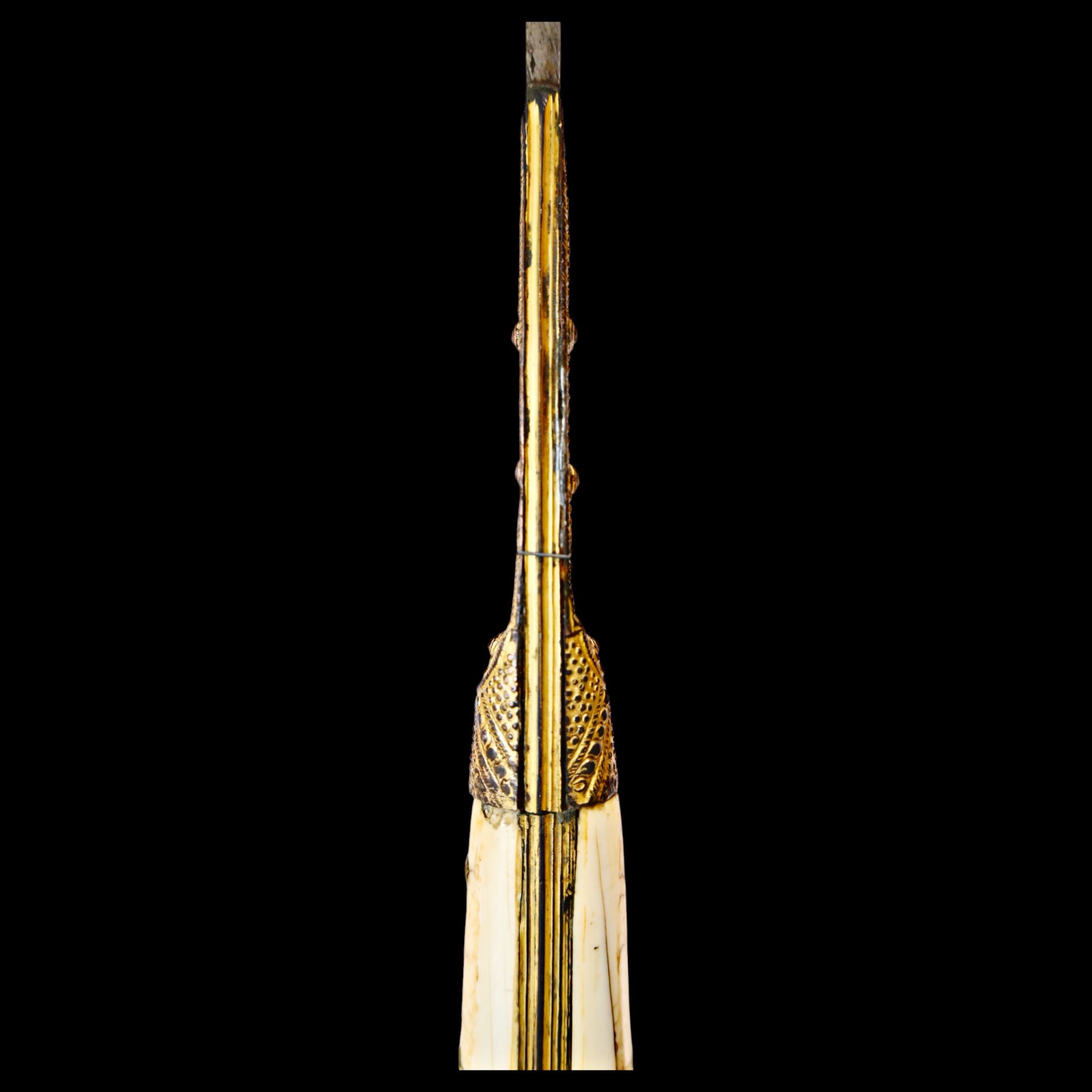 Magnificent Ottoman yatagan sword with bone hilt and gold kofgari on the blade, 1823. - Image 29 of 32