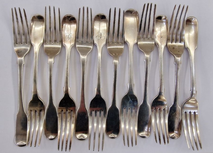 Matched set of twelve Victorian table forks, various dates and makers, 17toz approx. - Image 4 of 6