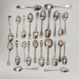 Assorted silver and other teaspoons Condition ReportTotal weight of silver items approx. 325g.