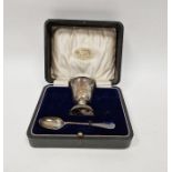 1920's silver egg cup and spoon in fitted case, Birmingham 1923 maker William Base & sons, 1.5ozt