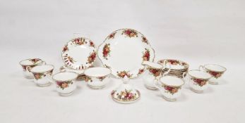 Royal Albert 'Old Country Roses' tea service for six persons, 22 pieces, viz:- six cups, seven