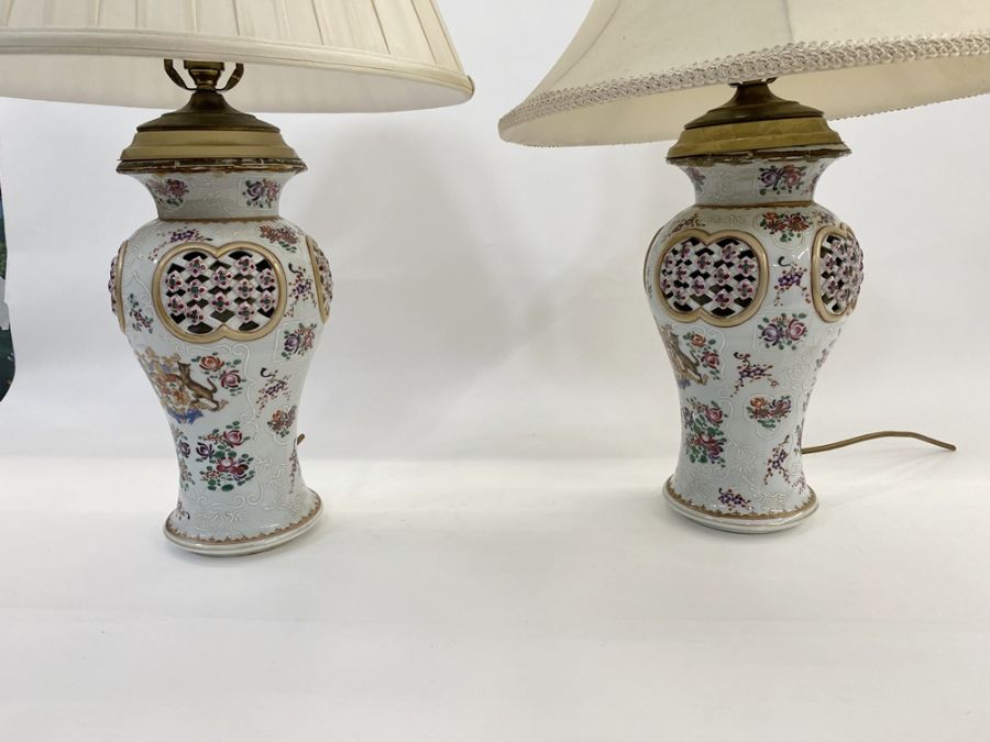 Pair Samson porcelain pseudo Chinese vases fitted as table lamps, each inverse baluster and having - Image 4 of 40