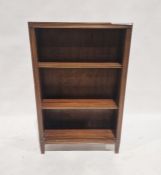 20th century mahogany three shelf bookcase, 97cm high x 61cm wide x 25cm deep
