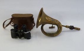 Pair of French Lumiere, Paris binoculars, cased and a brass car horn (2)