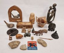 Assorted collectables to include ammonite fossils, a golf club head marked 'Padshot', a Russian