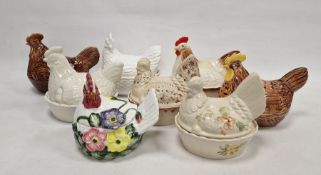 Eight assorted hen on nests (8)