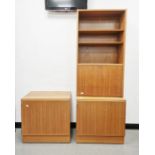 Poul Hundevad Danish teak bookcase unit having two shelves, fall front below, the base with single