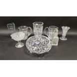 Mixed glassware to include jugs, vases and bowls (8)