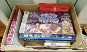 Collection of mainly Waddingtons children's board games to include Strawberry Fayre Doctor who,