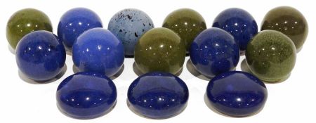 Quantity of pottery spheres in different coloured glazes (1 box)