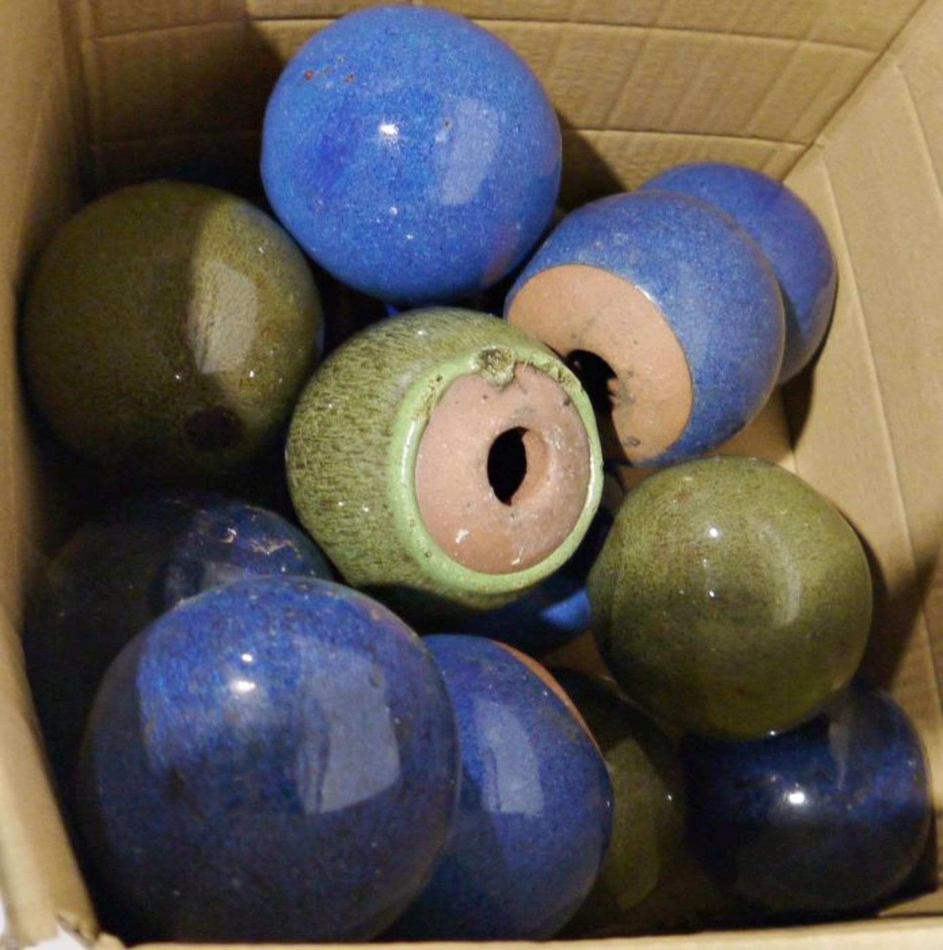 Quantity of pottery spheres in different coloured glazes (1 box) - Image 2 of 2