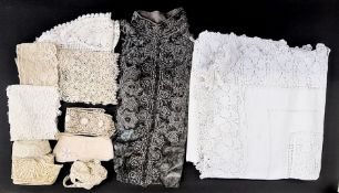 Assorted vintage table linen to include table cloths, crochet borders, crocheted doilies and mats,