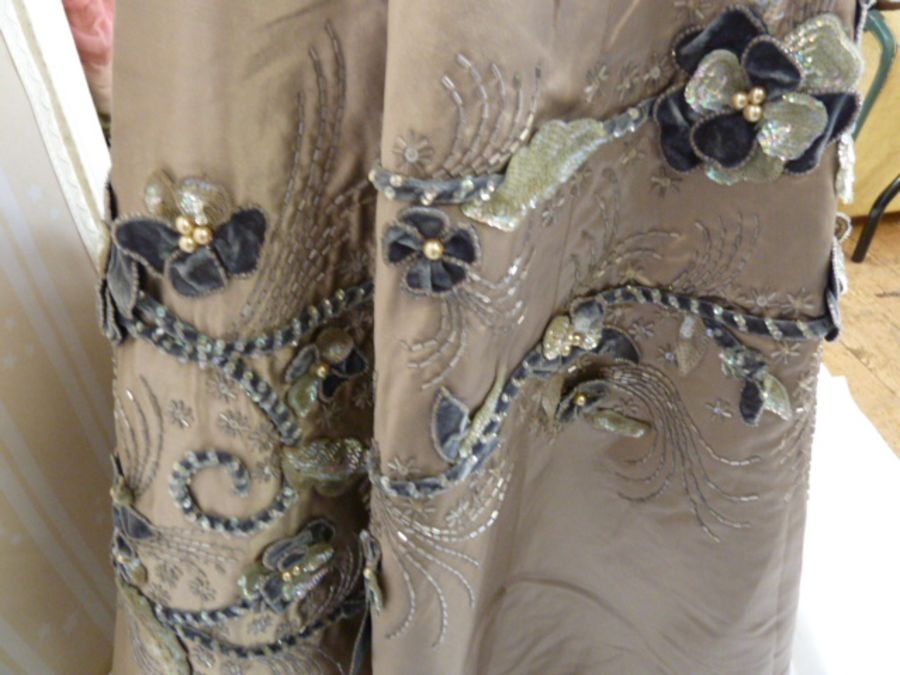 Couture 1940's ball gown / court dress, labelled 'Augusto Moschini... Roma' ( the label has loss - Image 5 of 20