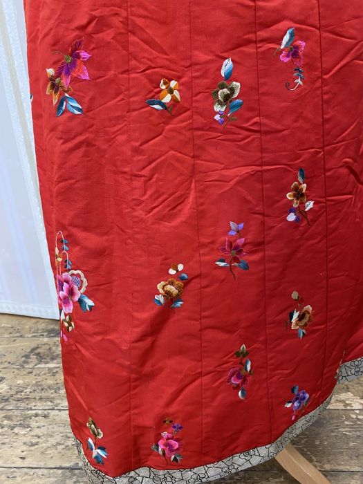 Chinese embroidered red silk skirt, padded, pink silk tie waistband, embroidered with flowers, - Image 3 of 8