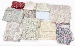 Vintage Liberty and other fabrics to include Liberty bud style pattern fabric, three larger