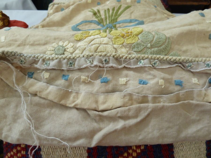 Art Nouveau/Arts & Crafts embroidered linen cushion cover decorated with posy of stylised flowers - Image 2 of 8