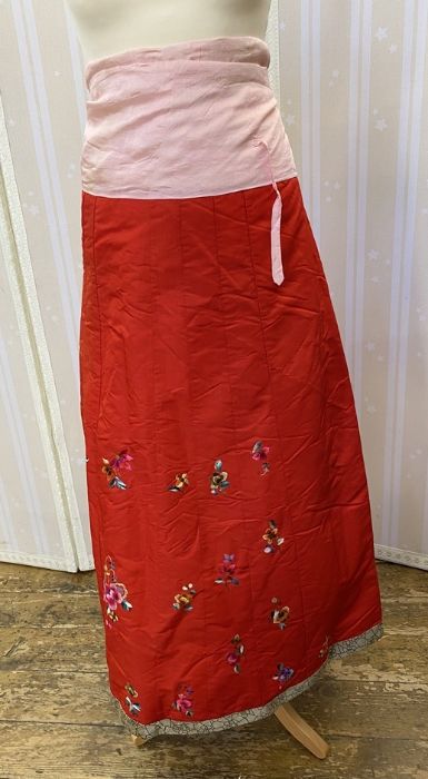 Chinese embroidered red silk skirt, padded, pink silk tie waistband, embroidered with flowers, - Image 6 of 8