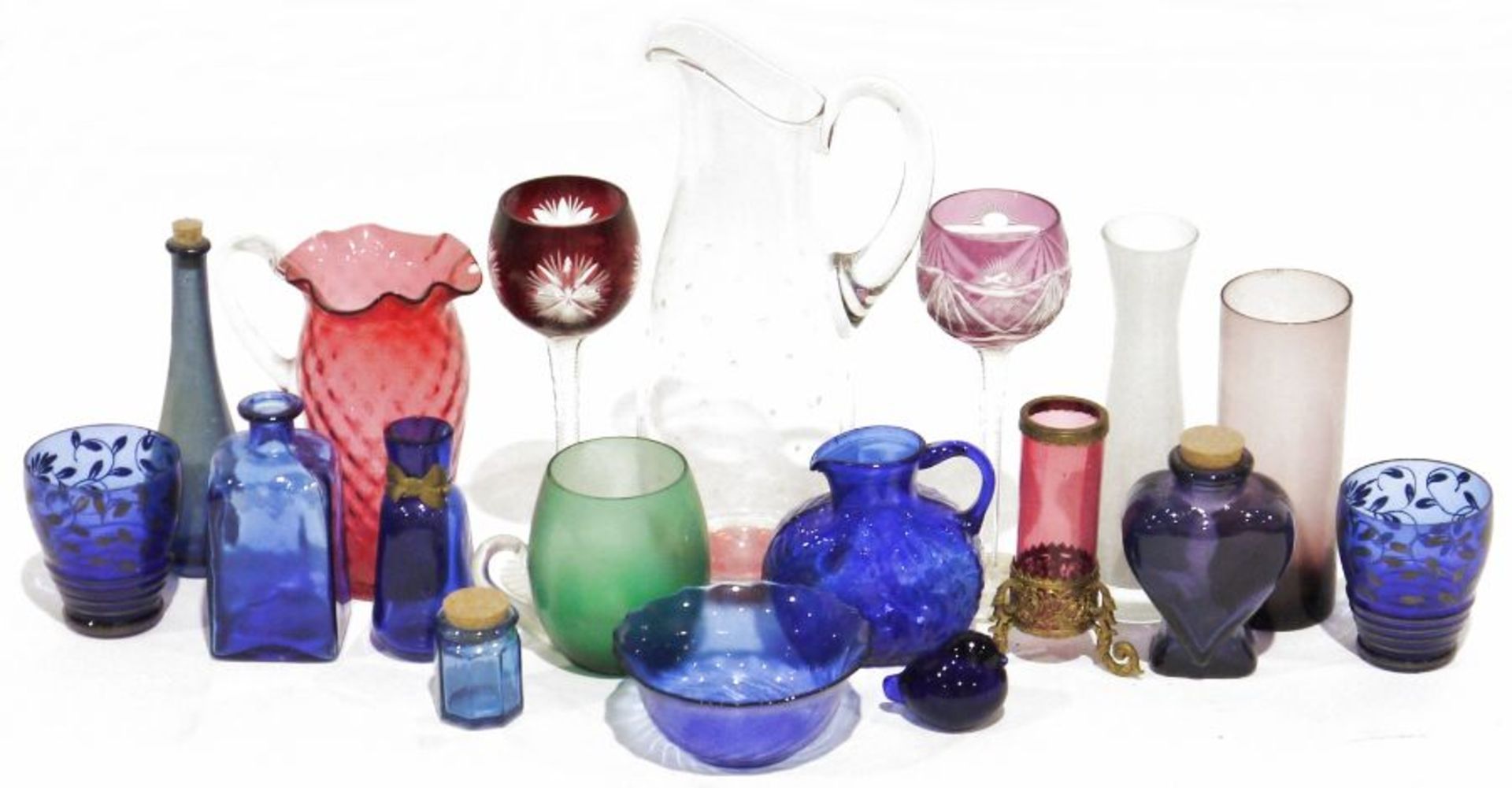 Assorted glassware to include a modern water jug, flash glass, claret glasses, cranberry glass style