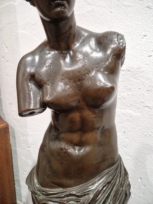 Bronze figure of the Venus De Milo, Barbedienne Foundry, 84cm highCondition ReportExtra photos - Image 7 of 23