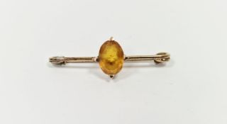 Gold and citrine(?) set bar brooch, unmarked, 2.4g