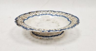 Staffordshire pearlware shaped oval footed dish, circa 1800, with pierced pattern scroll edge