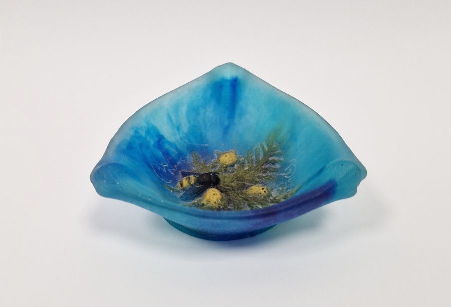 Henri Berge for Amalric Walter, a pâte-de-verre glass dish, circa 1920's, modelled as a trefoil