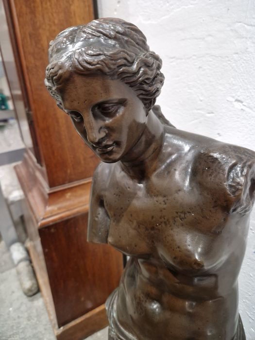 Bronze figure of the Venus De Milo, Barbedienne Foundry, 84cm highCondition ReportExtra photos - Image 5 of 23