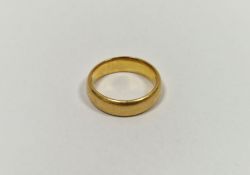22ct gold wedding ring, 6.7g Condition ReportSize L