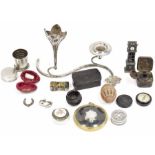 Assortment of collectables to include an early 20th century hallmarked silver thimble housed in