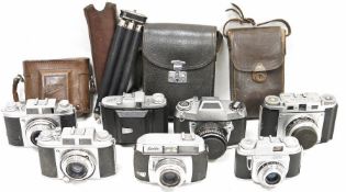 Assortment of vintage cameras and related items to include a Rawn Gloria 35mm camera, Balder Prontor