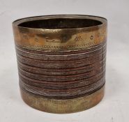 Georgian brass-mounted small oak pail, cylindrical and ribbed with engravings to the brass mounts,