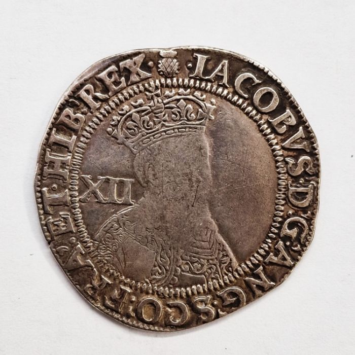 James I (1603-1625), Shilling, First Coinage, Second Bust, mint mark Thistle, portrait a little weak - Image 4 of 4