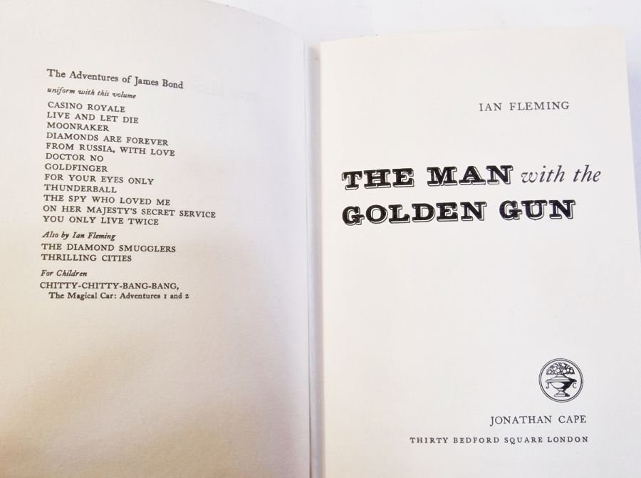 Fleming, Ian  "The Man with the Golden Gun", Jonathan Cape 1965, decorated ep, black cloth, gilt - Image 6 of 24