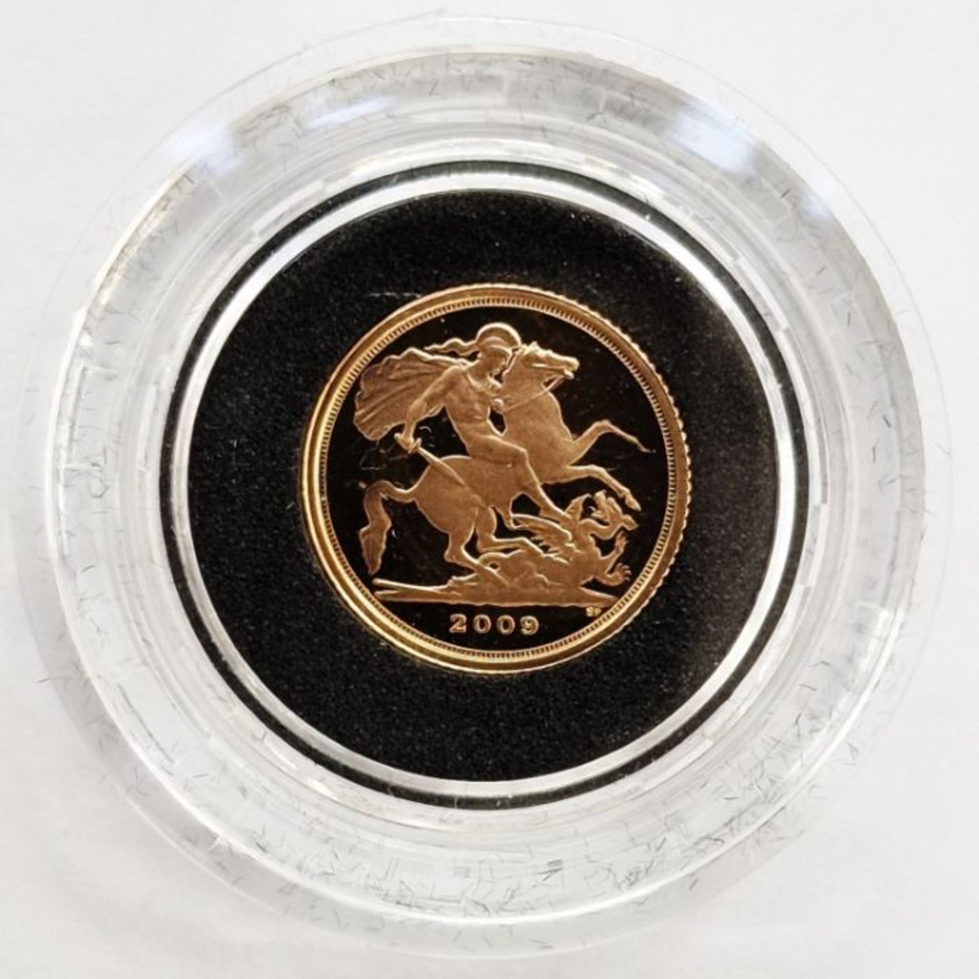 Elizabeth II (1952-2022) Gold Proof Quarter Sovereign, 2009, St George and dragon, date below, in - Image 6 of 8