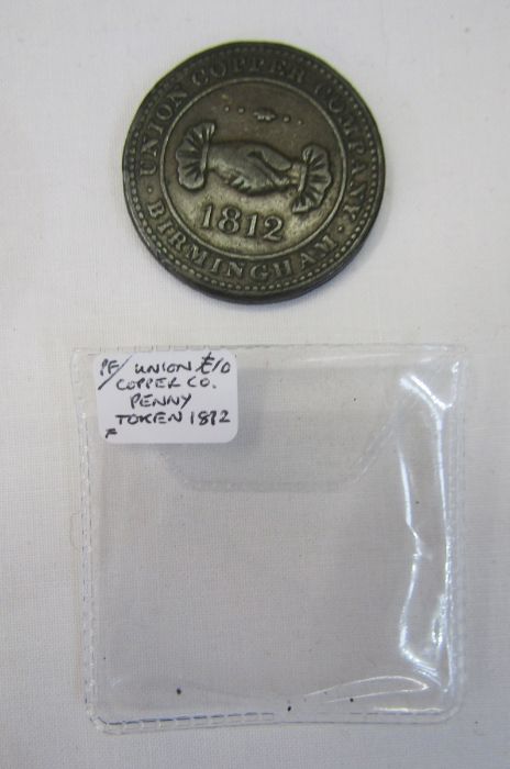 Interesting group of tokens and other numismatic materials (28). Including: late 18th century Conder - Image 5 of 30