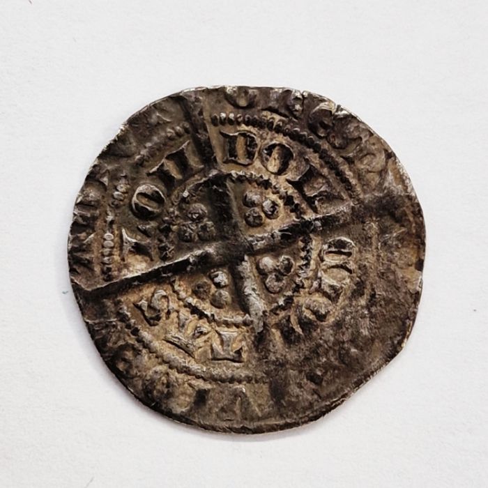 Edward III (1327-1377) Half Groat, Facing crowned bust, Class F, mint mark Crown 1356, with French - Image 2 of 4