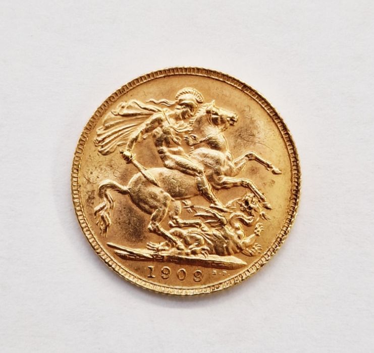Edward VII (1902-1910), Sovereign, 1909, bare head right,  St George and the Dragon, date below