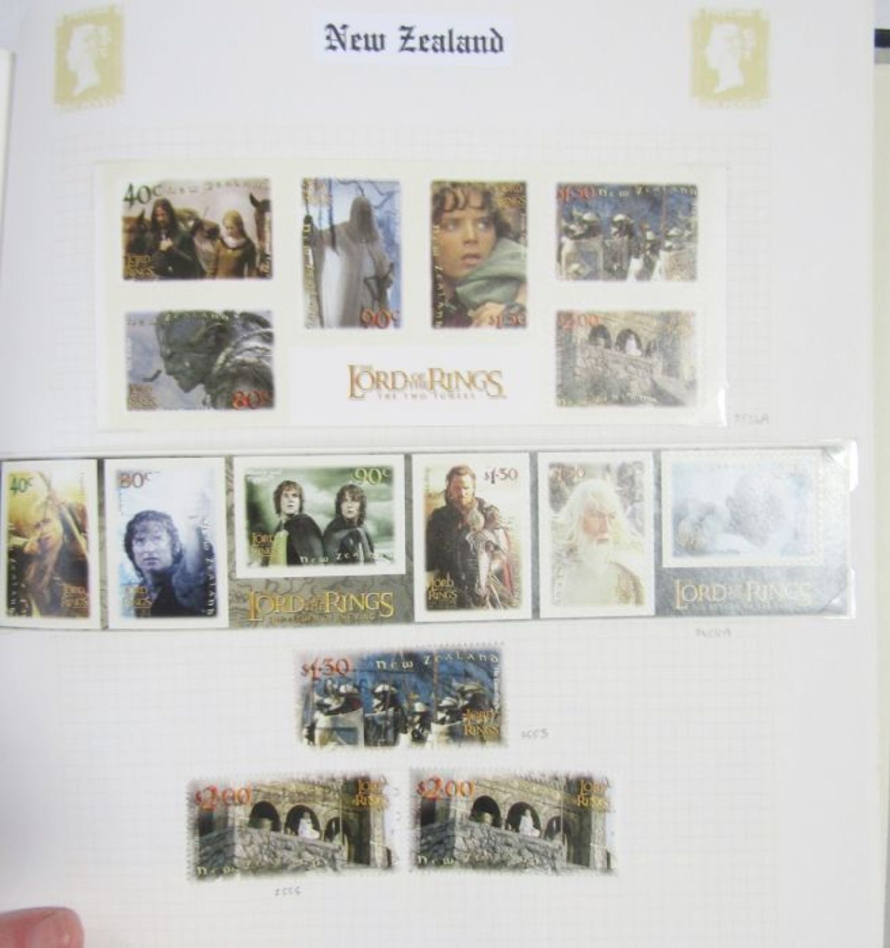 New Zealand: 3 large albums and stock book of mint/used definitives and commemoratives, QV to QEII - Image 25 of 27