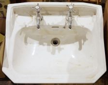 Heritage sink