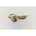 9ct gold and opal doublet brooch with stylised foliage