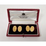 Pair 18ct gold chain pattern cufflinks, each with oval end, 6.7g approx., in red gilt tooled case