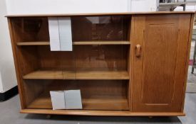 Retro elm Ercol-style glazed sideboard with single cupboard, H. 87 cm x L. 137 x D. 34cm