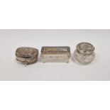 Edwardian silver small jewel box, lidded, oval and engraved 'Eileen', raised on three tab feet (