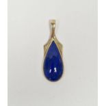 9ct gold and lapis lazuli pendant set single teardrop-pattern polished stone