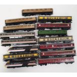 Large quantity of unboxed Railway to include Hornby Intercity 43046 4-0-4 Locomotive and Hornby